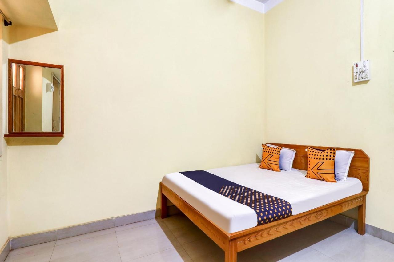 Hotel O Shivaye Rest House Деогарх Экстерьер фото