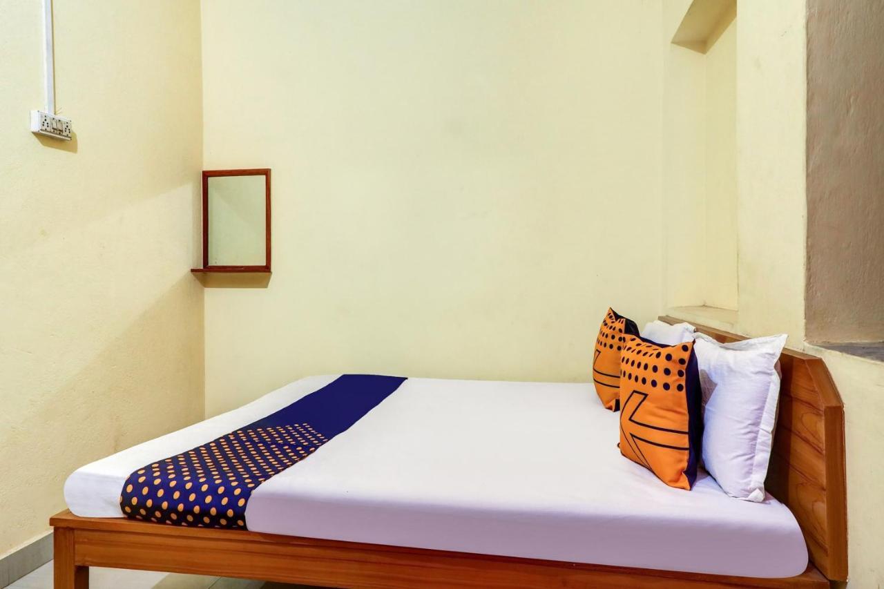 Hotel O Shivaye Rest House Деогарх Экстерьер фото
